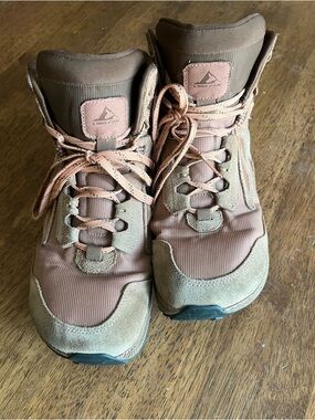 Altra Women's Lone Peak Hiker 2 hiking boots